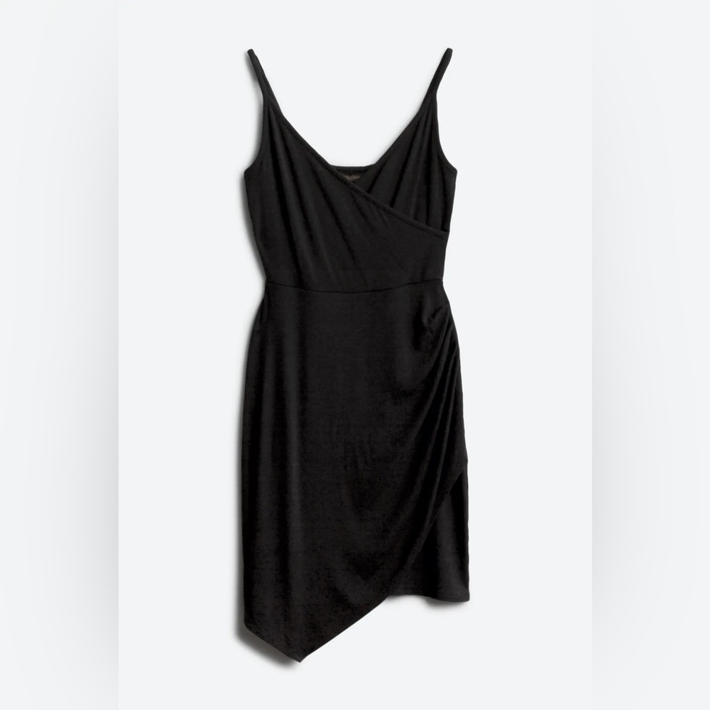LBD 🖤 - Picture 3 of 5